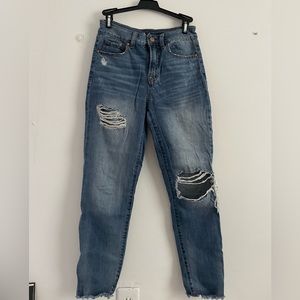Hugh waisted ripped skinny jean